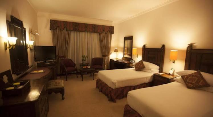 B&B Mumtaz City Islamabad Exterior photo